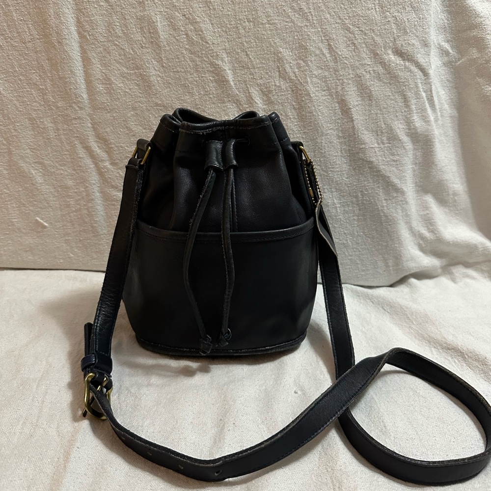 EUC Coach Small Navy Blue Leather Bucket Bag *VINTAGE*
